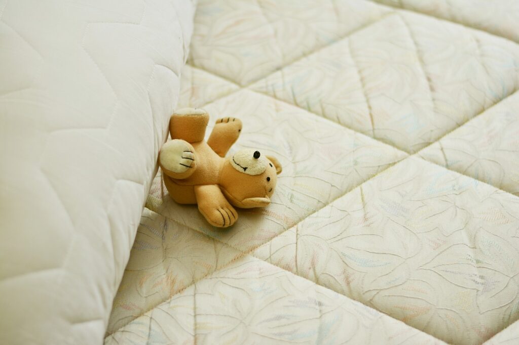 mattress-2489612_1280